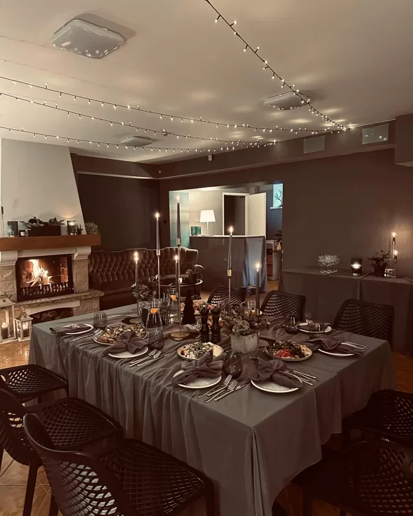 BANQUETS